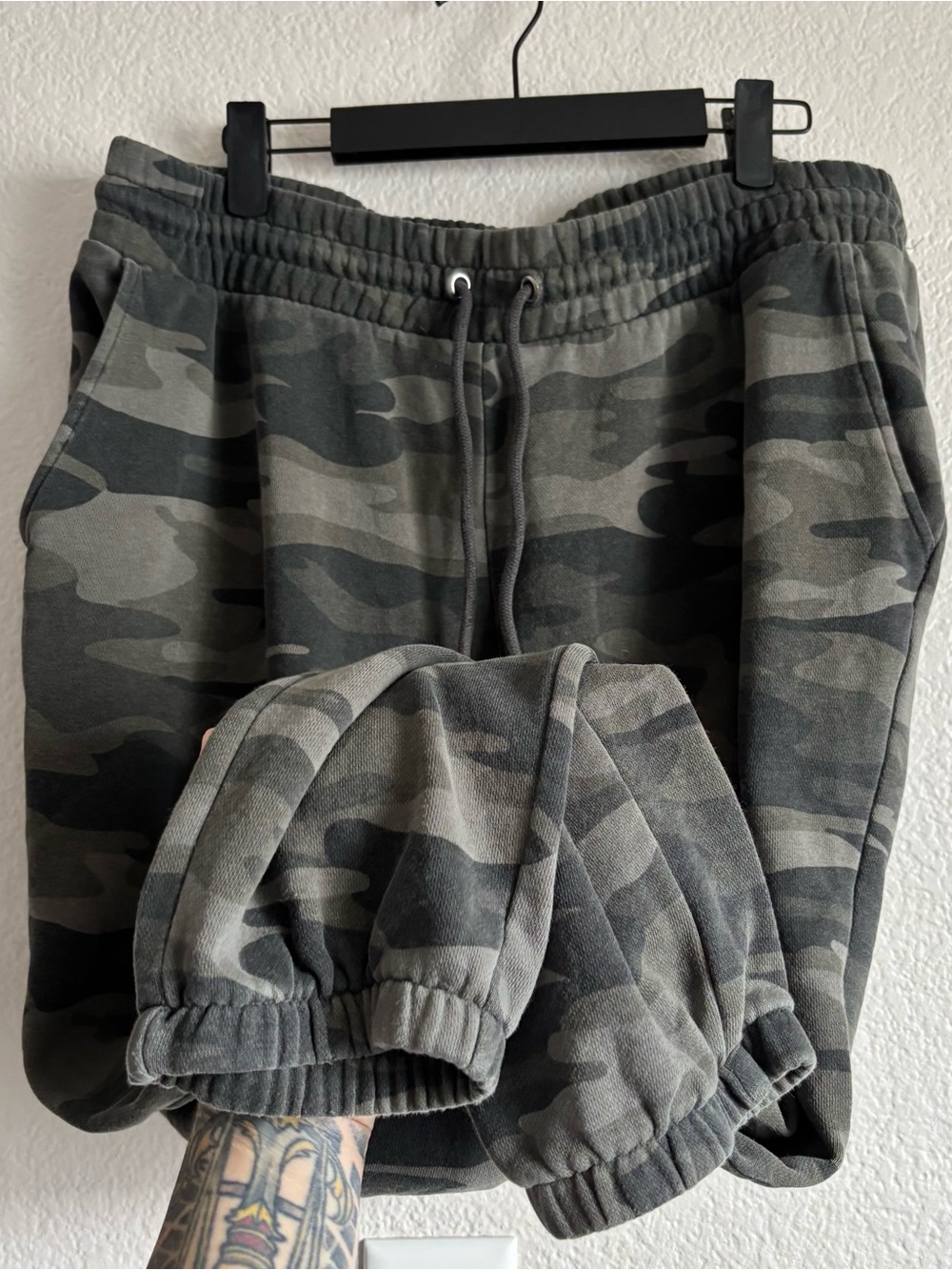 Large Camouflage Drawstring Jogger Pants - Gray Camo